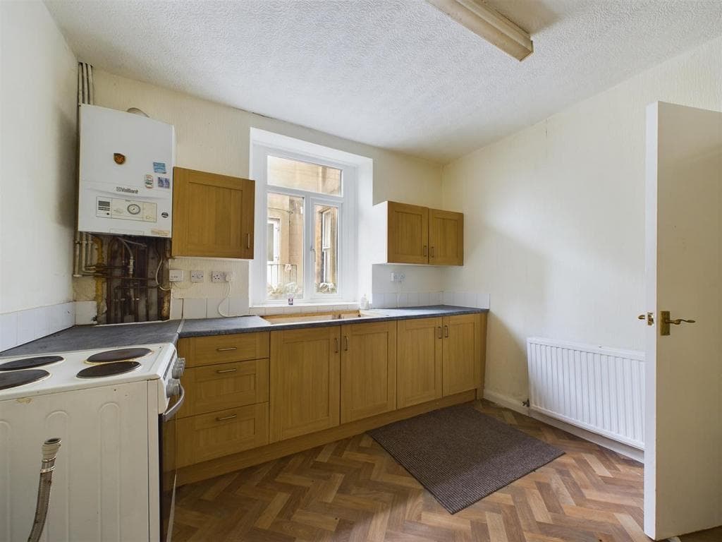 Marine Road Central, Morecambe - Image 5
