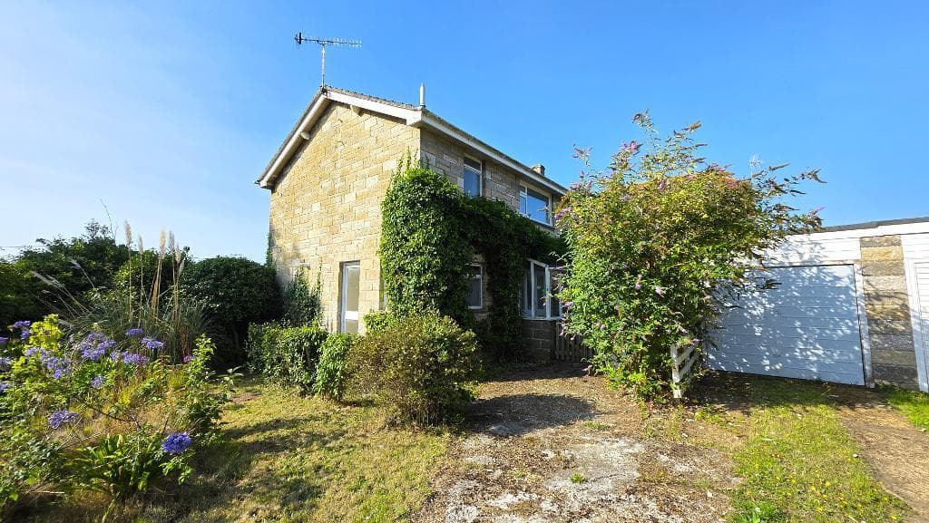 Fairhaven Close, Bembridge, Isle of Wight, PO35 5SX - Image 1