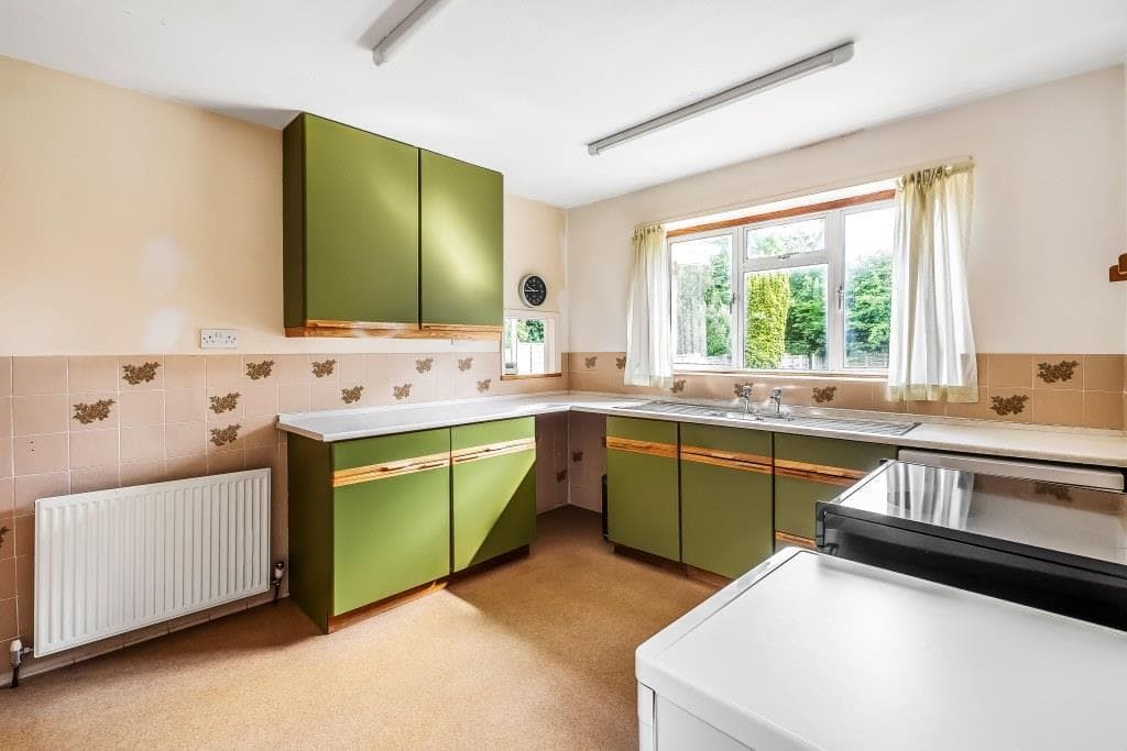 RIDGEWAY DRIVE, DORKING, RH4 - Image 3