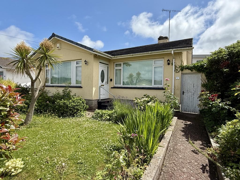 View property at Rosehill Gardens, Kingskerswell