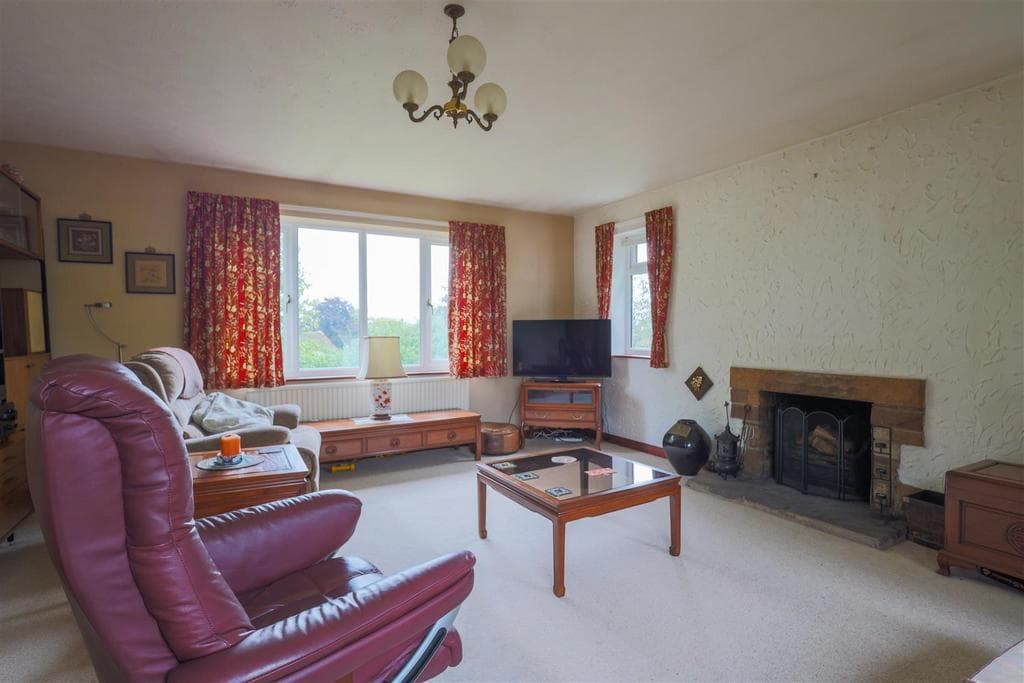 Friars Close, Cheadle - Image 3