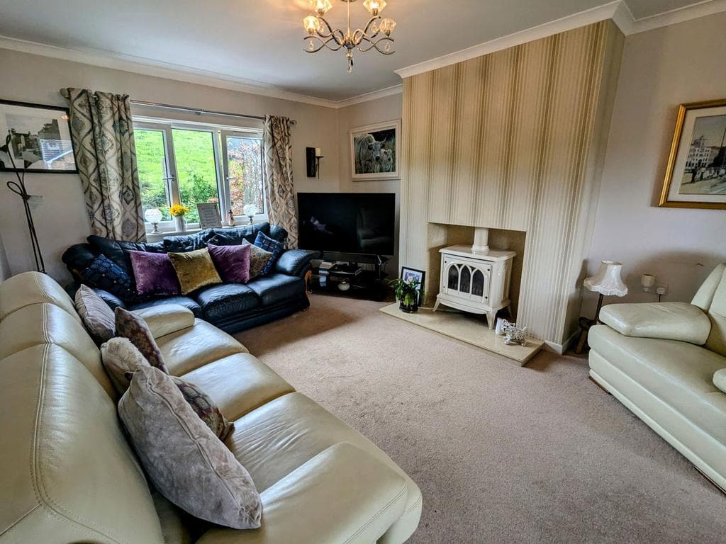 Parc y Llan, Llandybie, SA18 3HY - Image 5