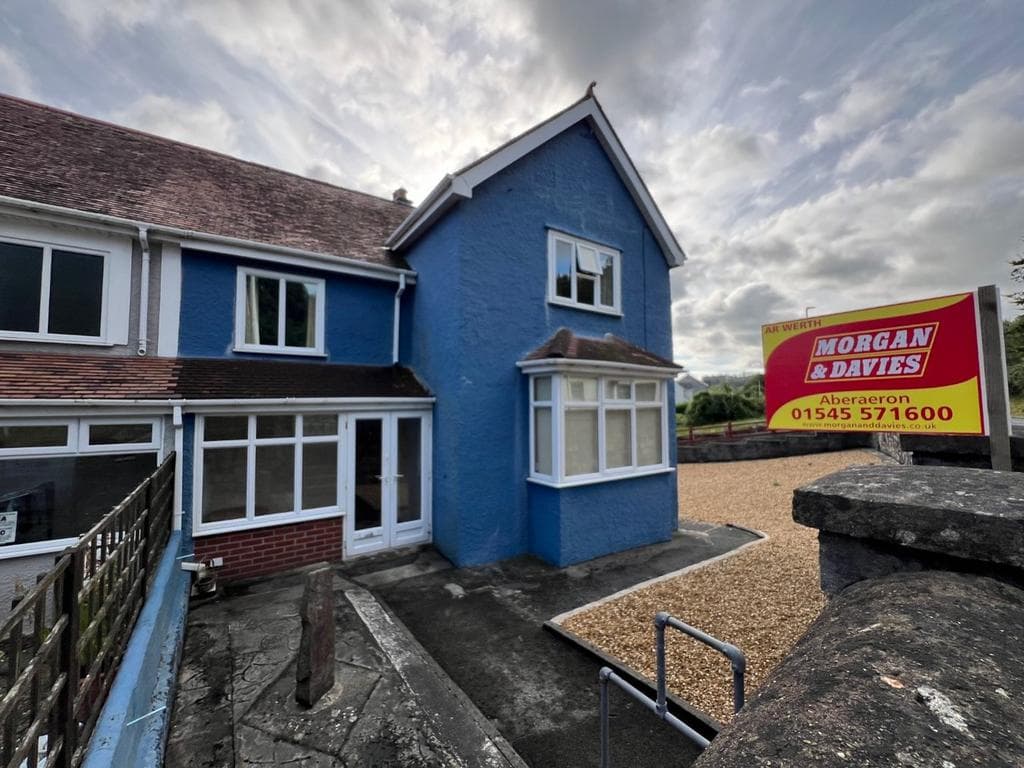 Vicarage Hill, Aberaeron, SA46 - Image 1