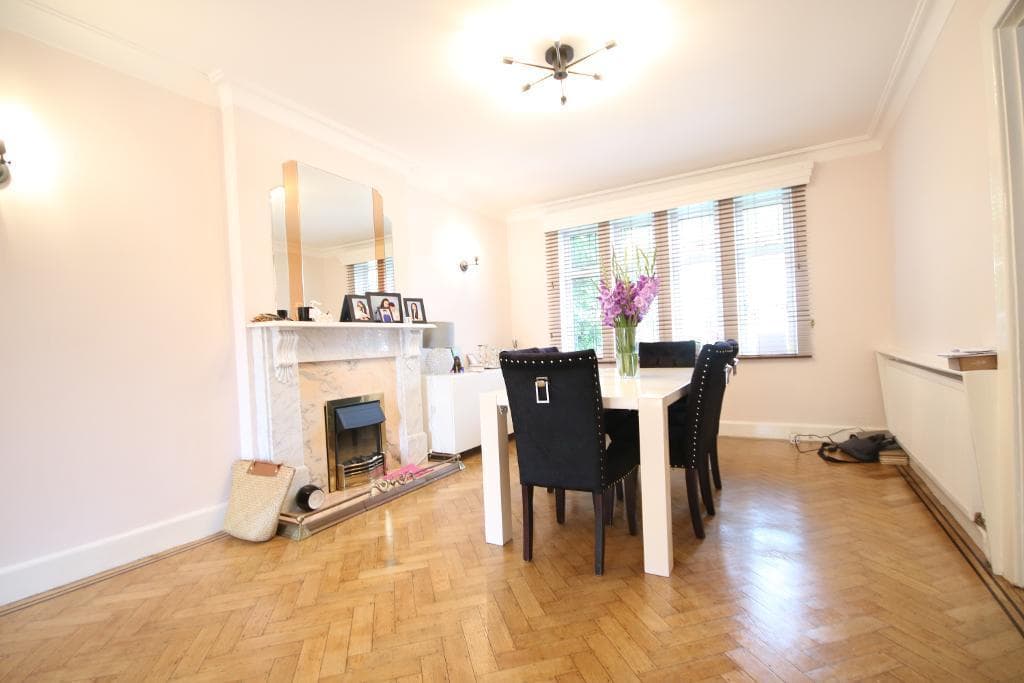 Edgware HA8 - Image 2