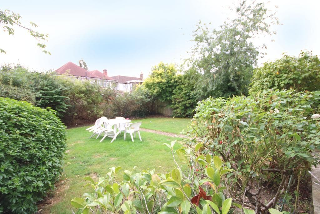 Edgware HA8 - Image 4