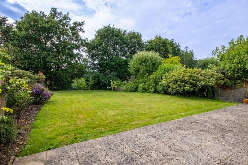 Princes Way, Hutton, Brentwood CM13 - Image 3