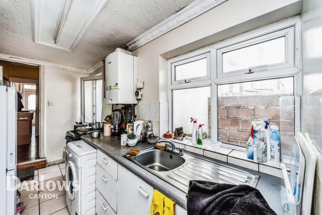 Warwick Street, Cardiff - Image 1