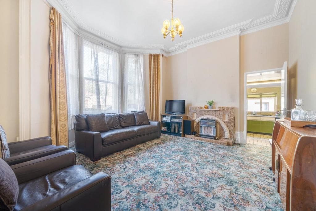 Bonham Road, SW2 - Image 3