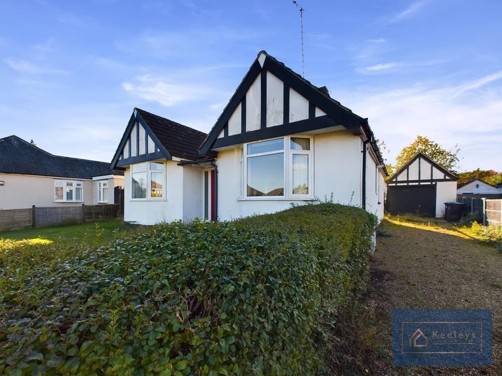 View property at Centre Drive, Newmarket
