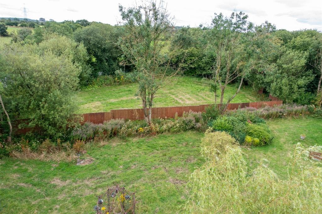 Treuddyn, Mold. - Image 4