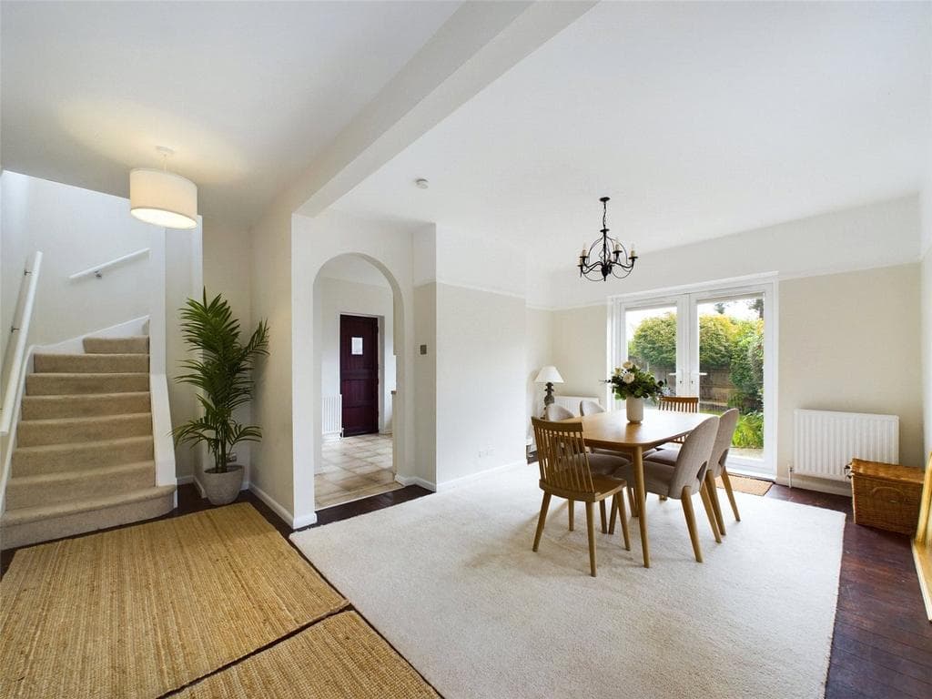 Wickfield Avenue, Christchurch, Dorset, BH23 - Image 2