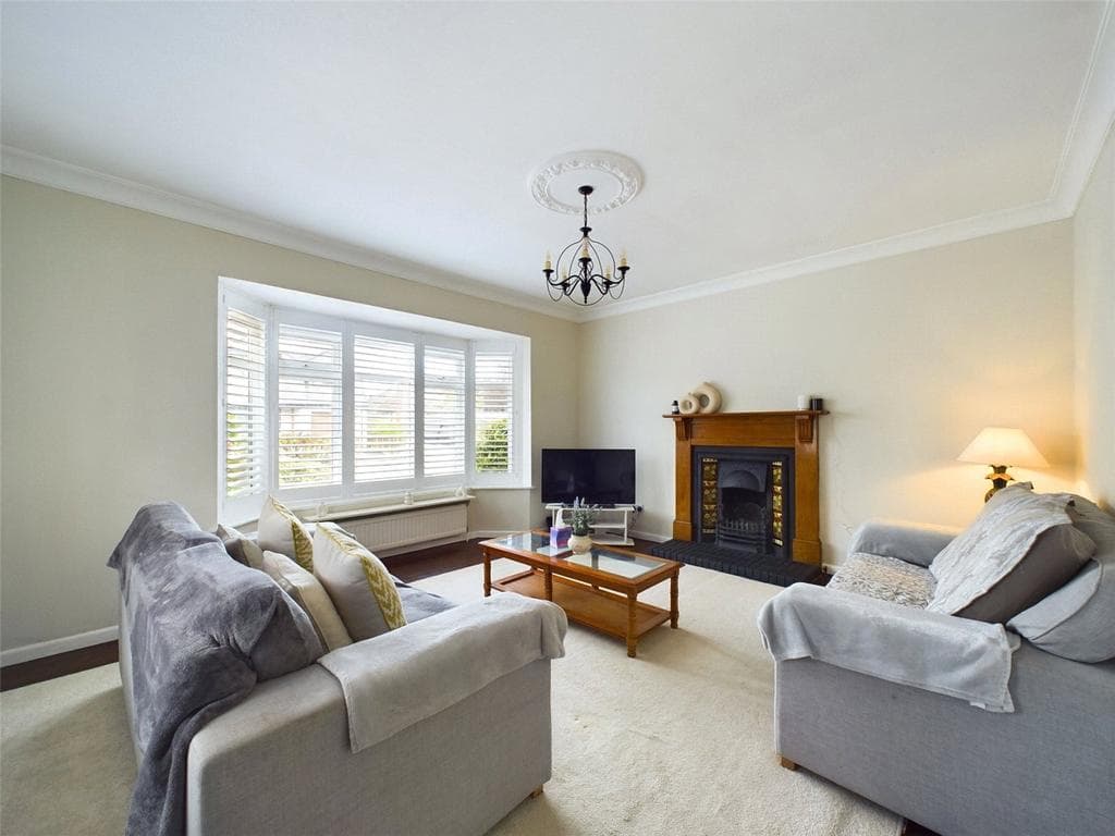Wickfield Avenue, Christchurch, Dorset, BH23 - Image 3