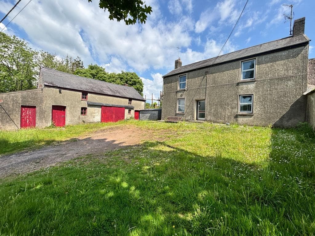 Carmarthen SA33 - Image 1