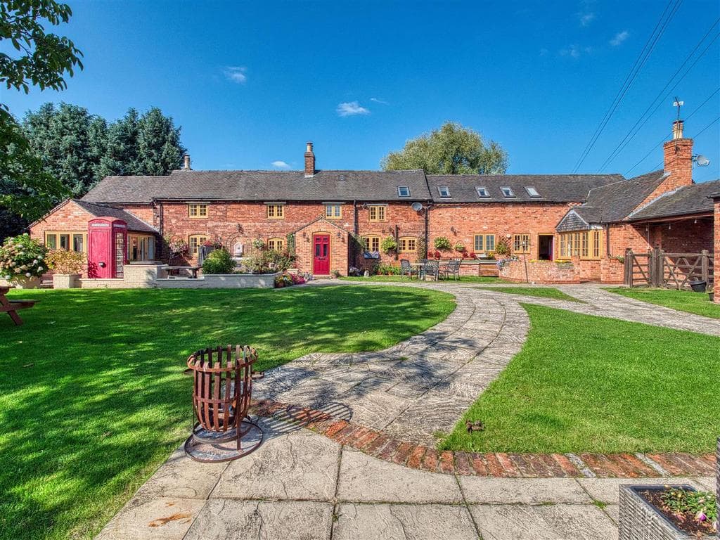 View property at Potlocks Farm, Heath Lane, Findern