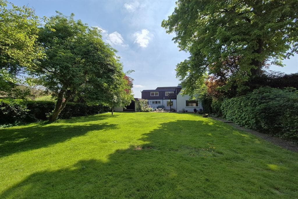 Quarrywood Road, Marlow - Image 4