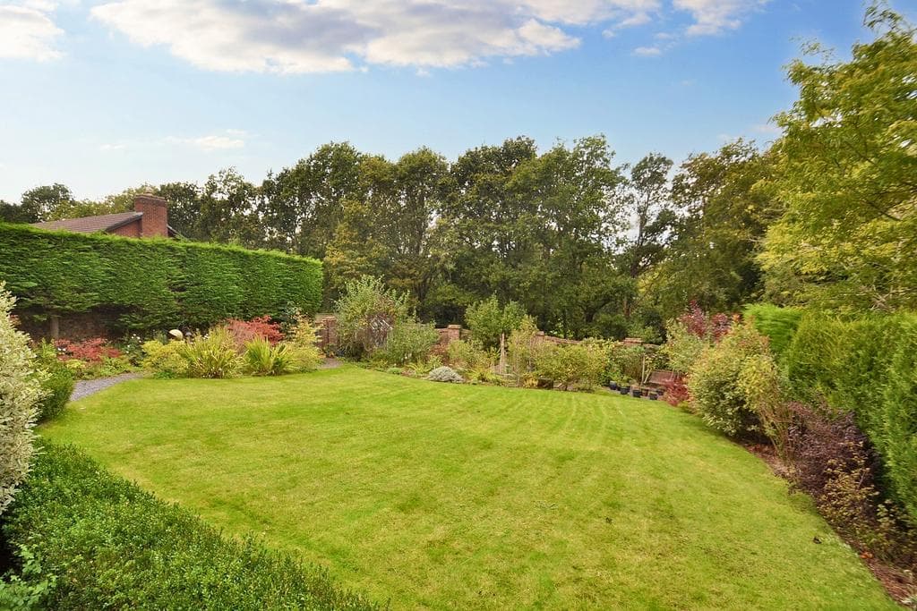 Broadstone - Image 3
