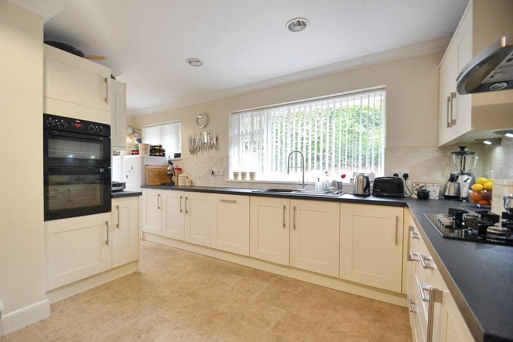Broadstone - Image 5