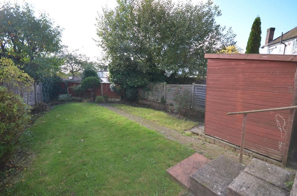 Curzon Avenue, Stanmore, HA7 - Image 3