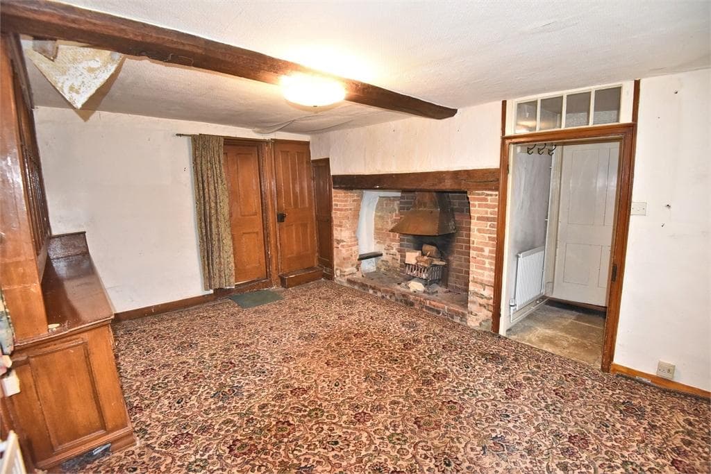 The Green, Quainton, Buckinghamshire. - Image 3