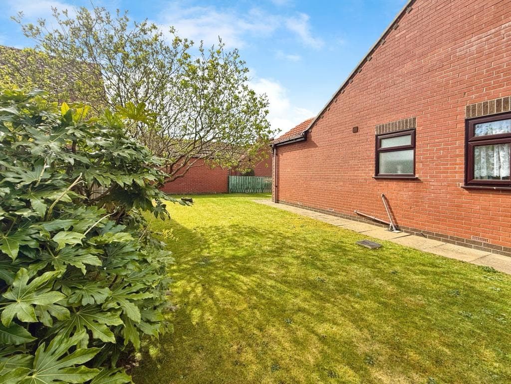 Angus Drive, Driffield YO25 - Image 3
