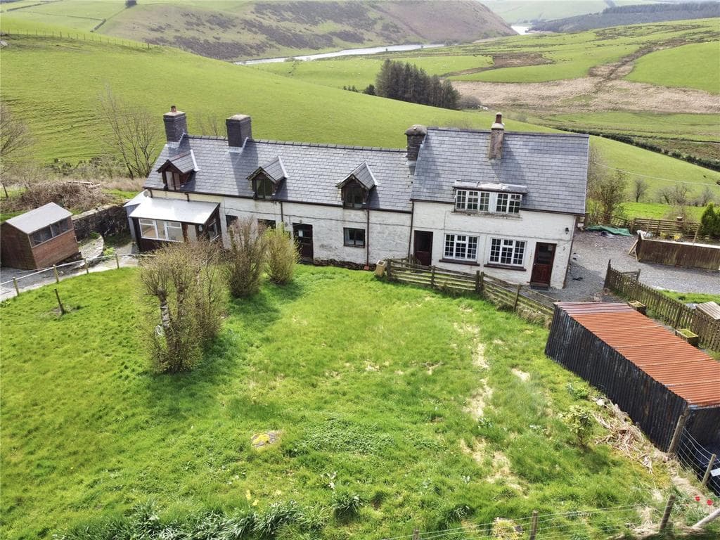 View property at Staylittle, Llanbrynmair, Powys, SY19