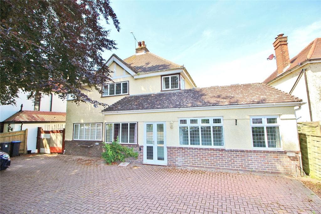 View property at Offington Lane, Offington, Worthing, West Sussex, BN14