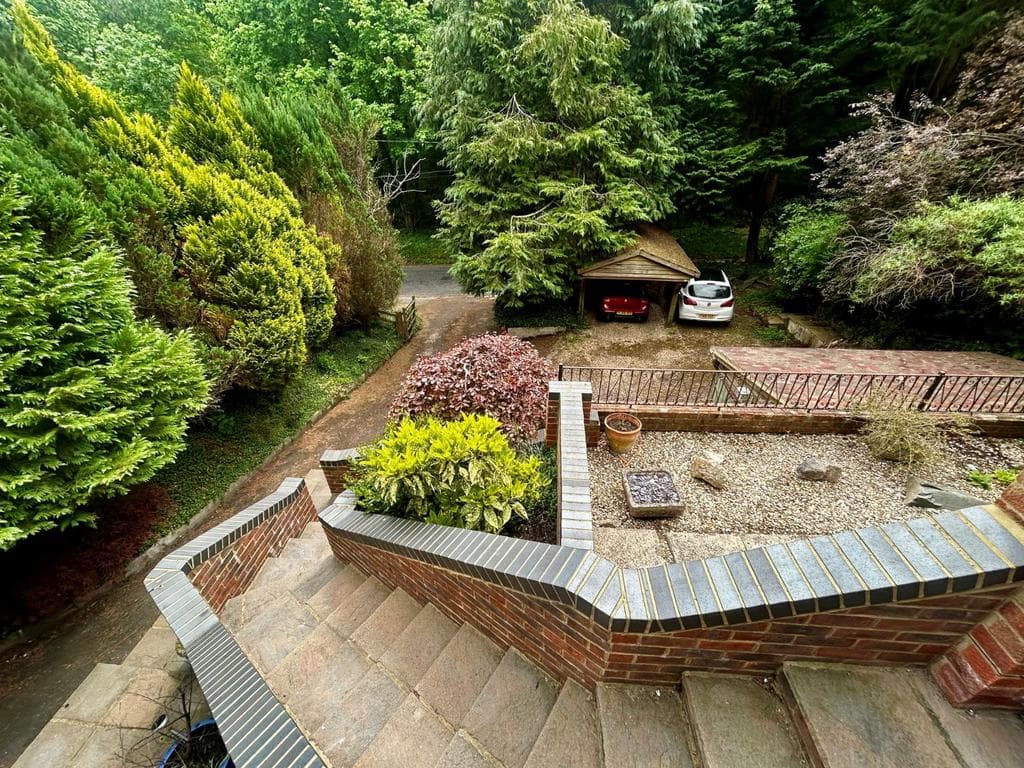 View property at Medstead Road, Beech, Alton, Hampshire, GU34