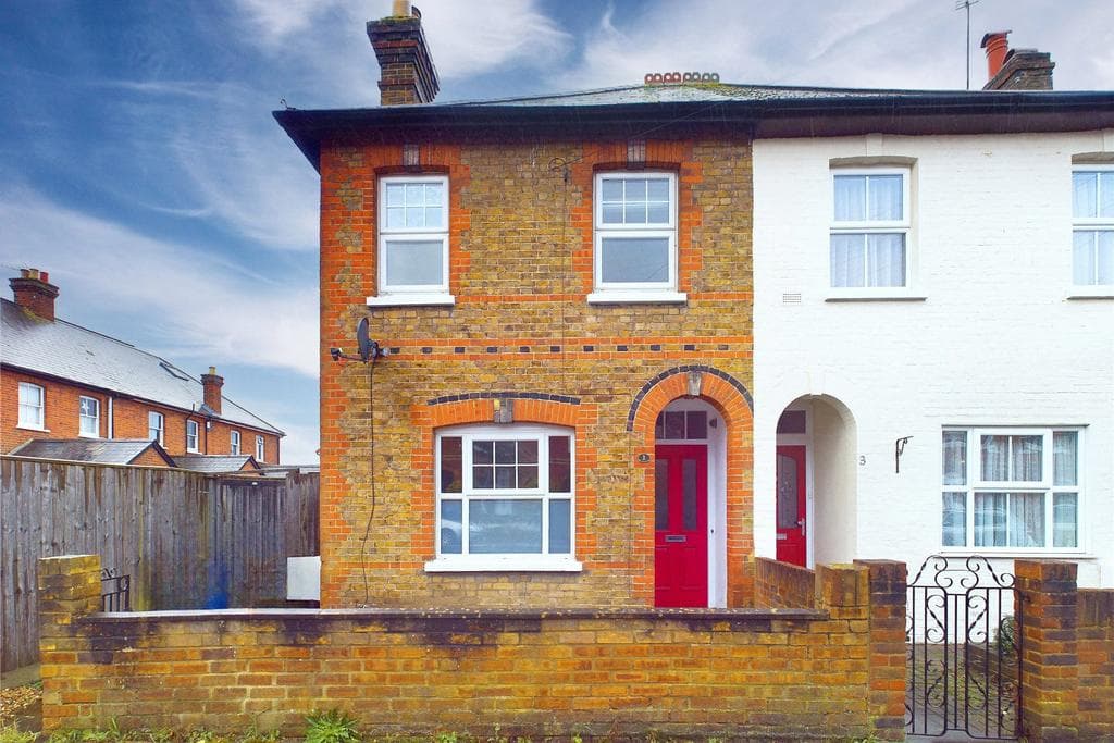 Wellington Road, Maidenhead, Berkshire, SL6 - Image 1