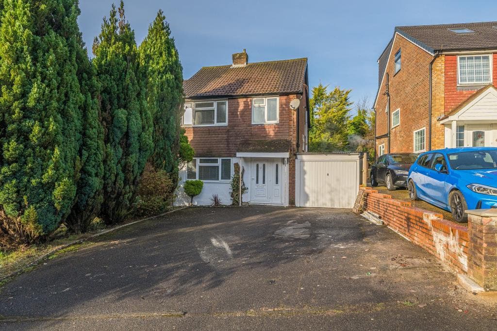 High Wycombe,  Buckinghamshire,  HP13 - Image 1