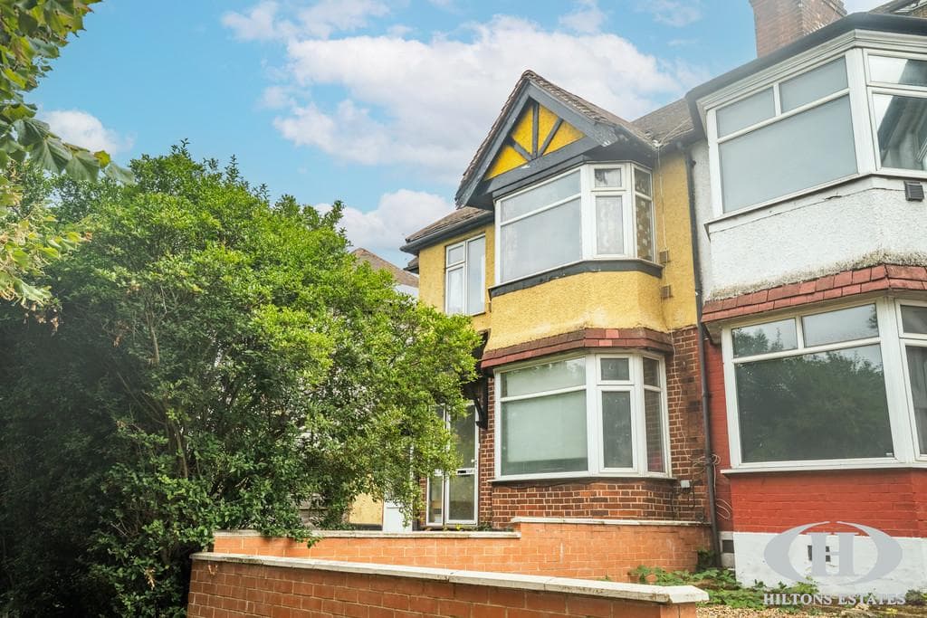 View property at Waverley Gardens, London