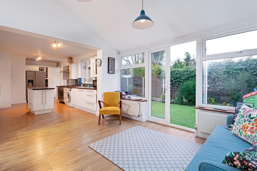 St. Margarets Road, Aldersbrook - Image 4