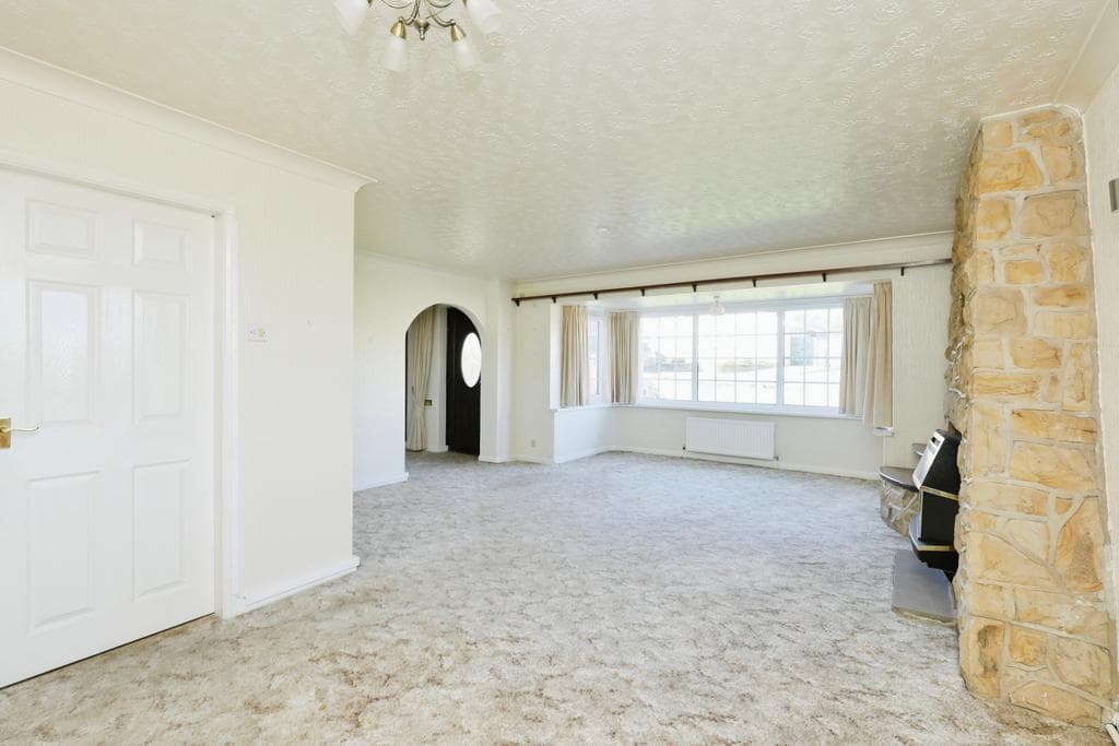Doleswood Drive, Sheffield S25 - Image 3