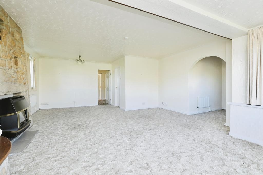Doleswood Drive, Sheffield S25 - Image 4