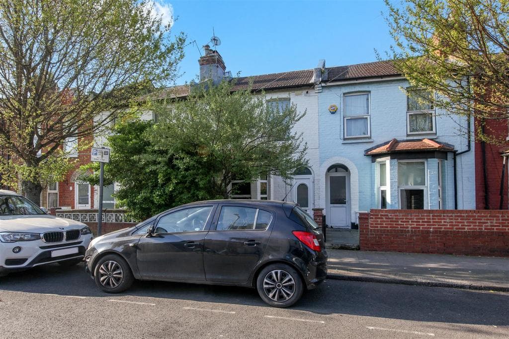 View property at Denzil Road, Willesden