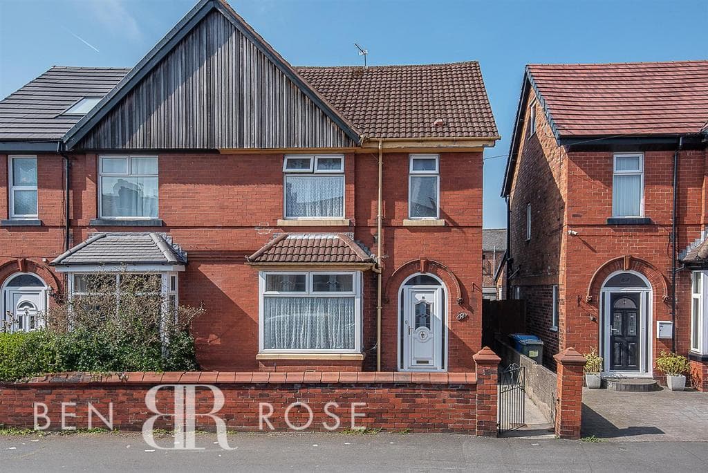 View property at Yarrow Road, Chorley