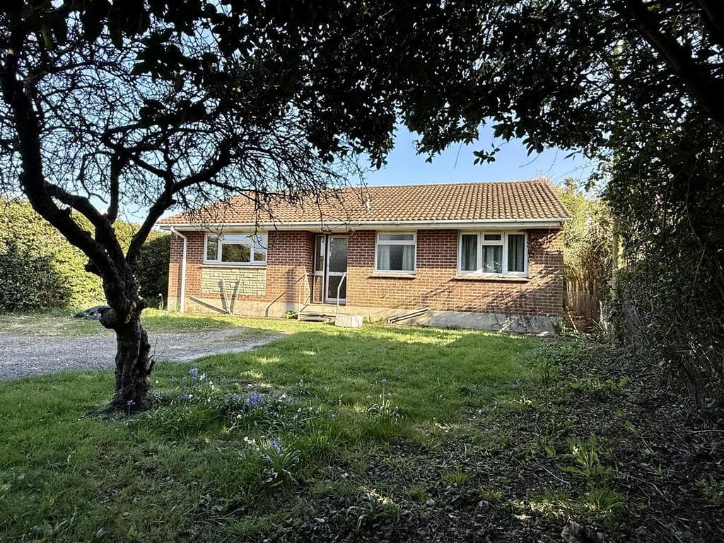 View property at Pallance Road, Northwood