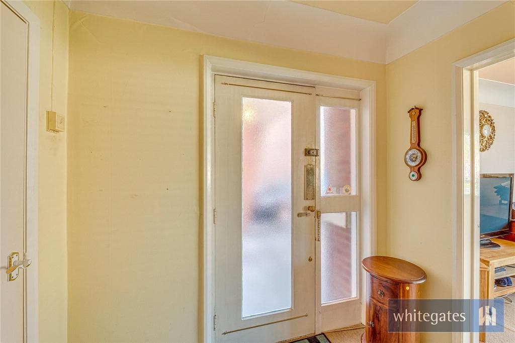 Hunts Cross Avenue, Liverpool, Merseyside, L25 - Image 2