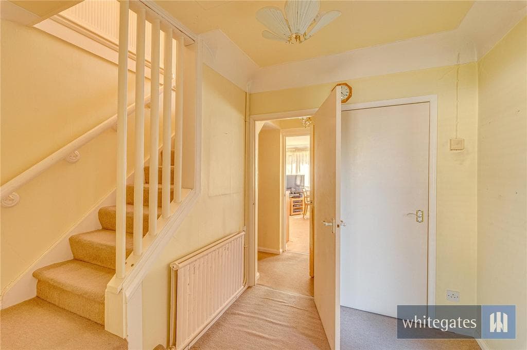 Hunts Cross Avenue, Liverpool, Merseyside, L25 - Image 3