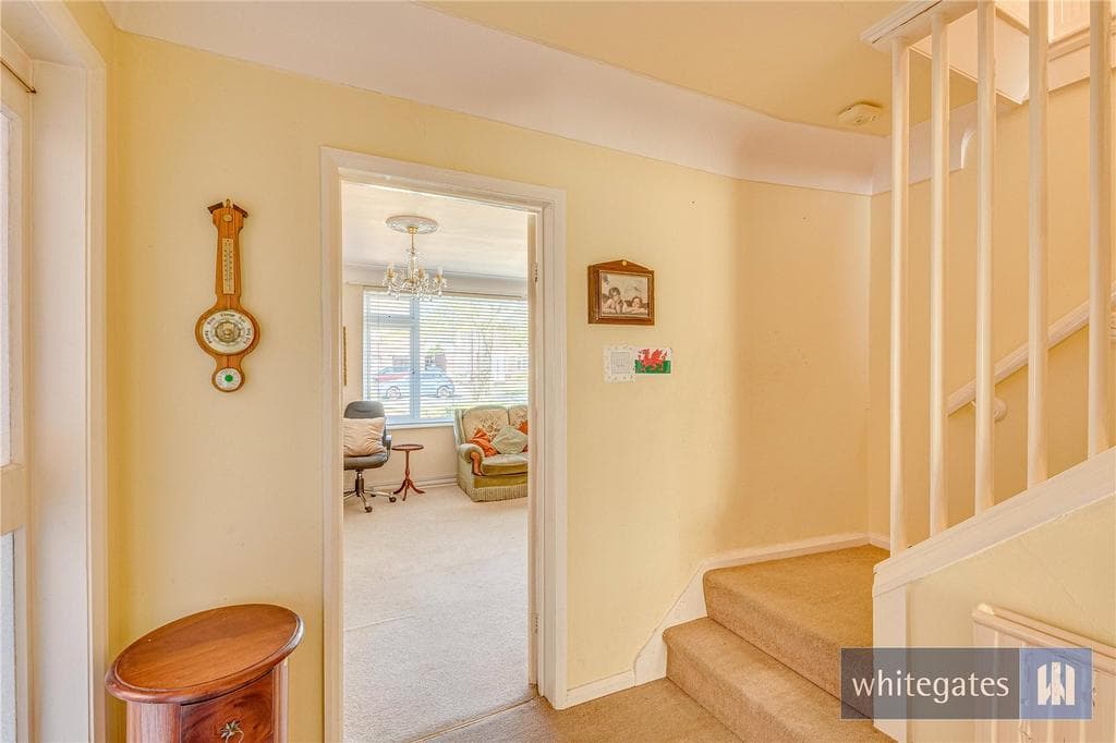 Hunts Cross Avenue, Liverpool, Merseyside, L25 - Image 4