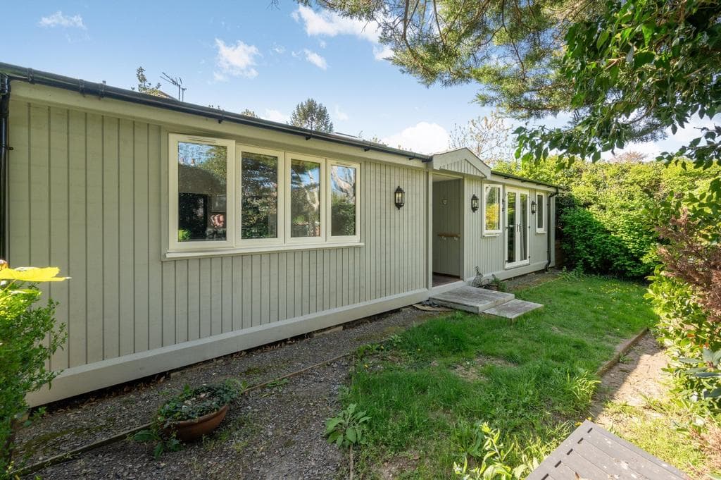 Stanley Park Road, Carshalton SM5 - Image 3