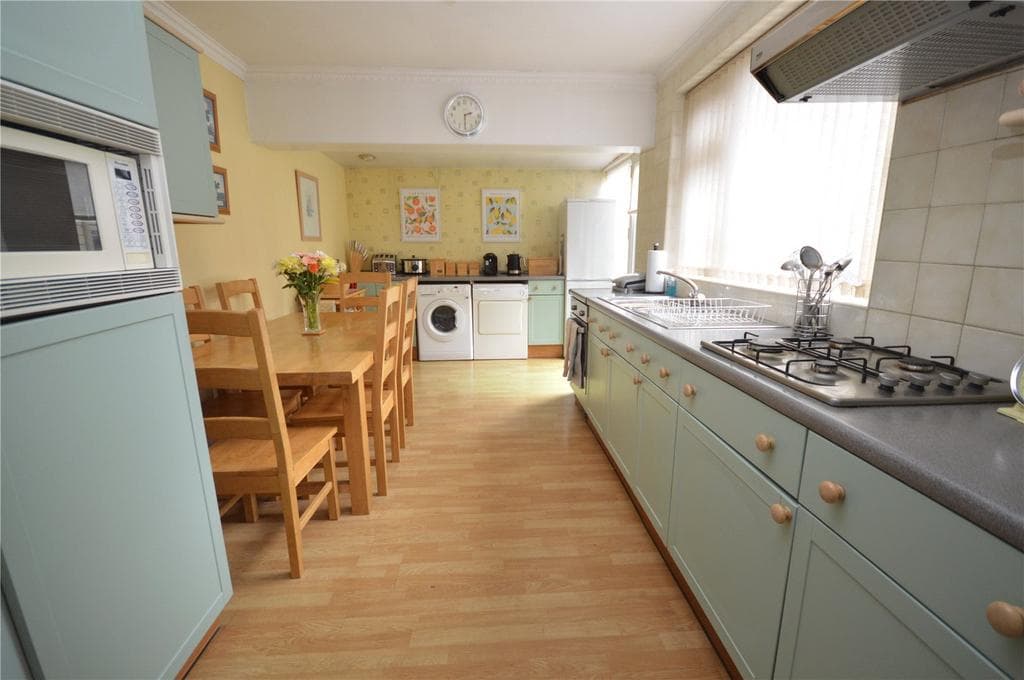 Meyrick Avenue, Luton, Bedfordshire, LU1 - Image 2