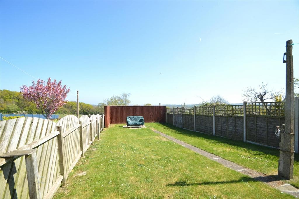 Cowes Road, Newport - Image 3