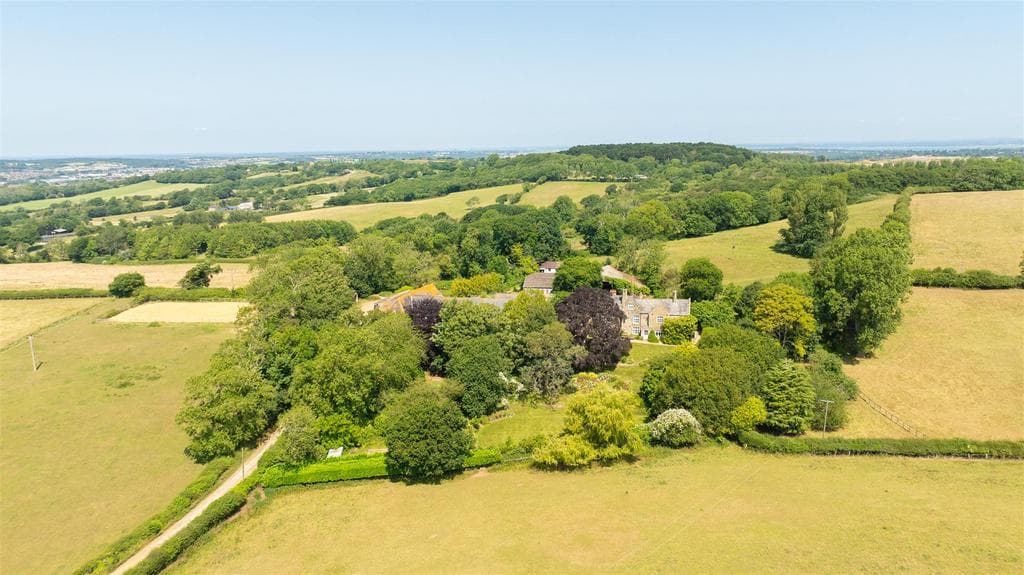 Nr Newport, Isle of Wight - Image 3