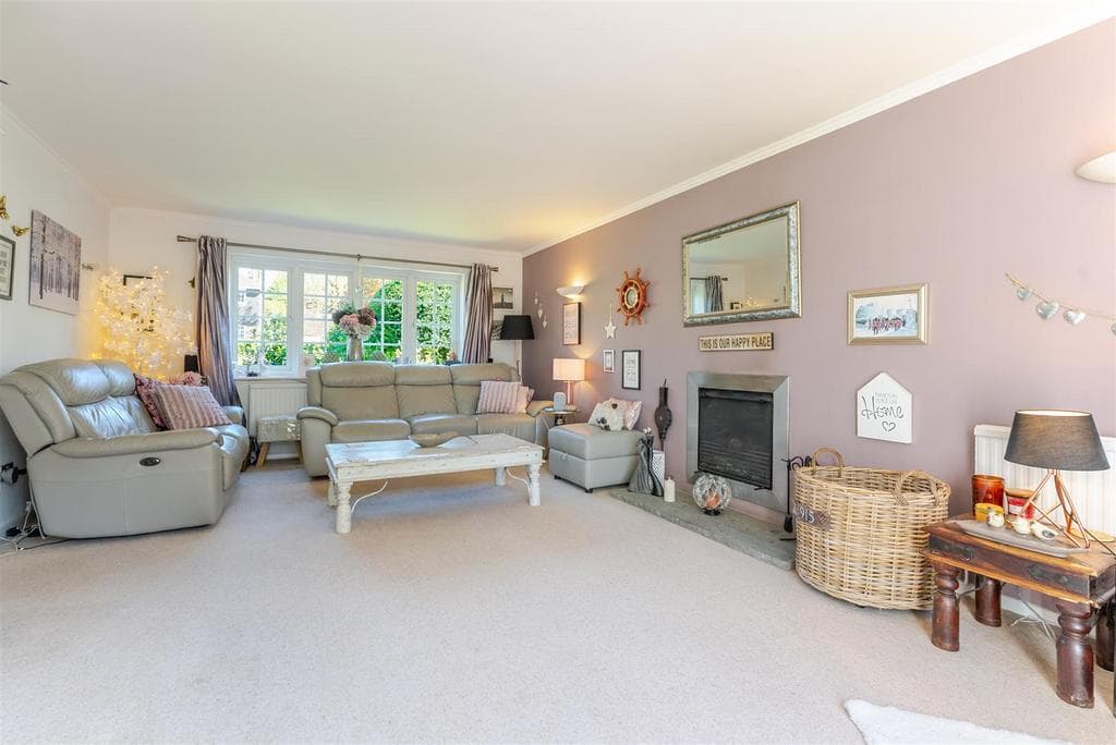 Murray Court, Sunninghill - Image 3