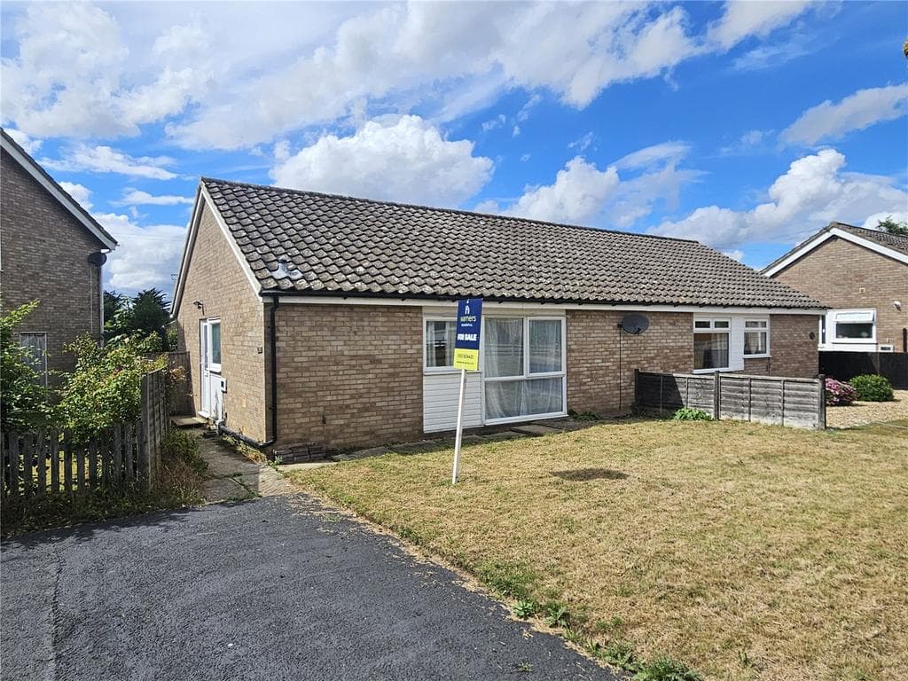 Orchard Way, Wymondham, Norfolk, NR18 - Image 1