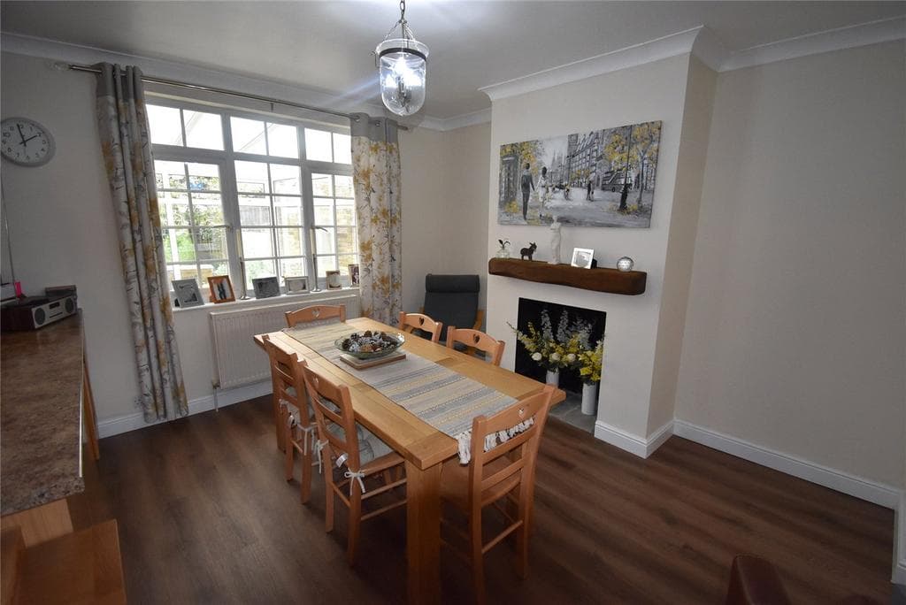 Sundon Road, Houghton Regis, Dunstable, Bedfordshire, LU5 - Image 3