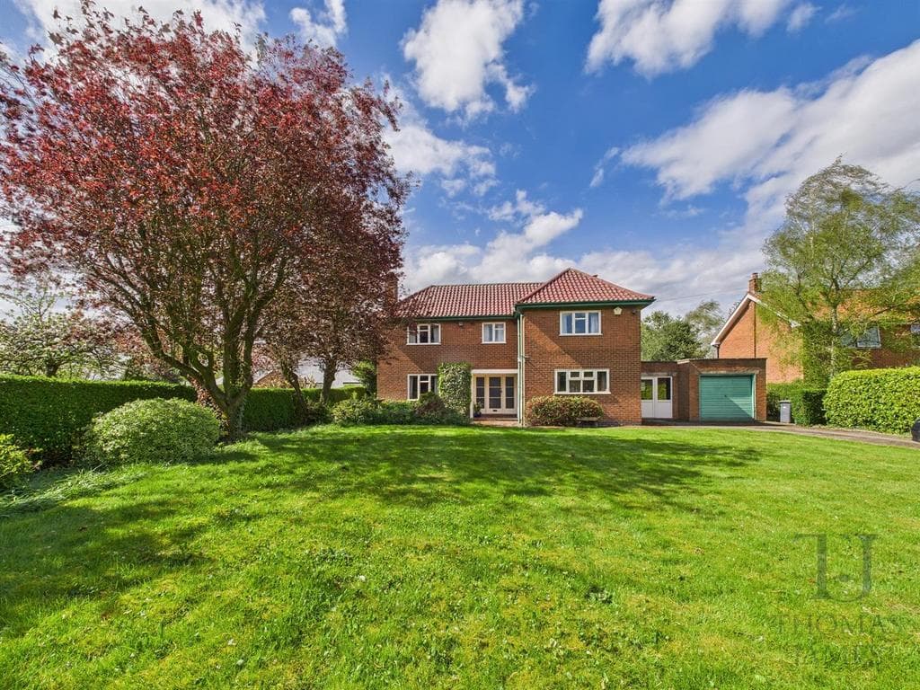 Brown Lane, Barton-In-Fabis, Nottingham - Image 1