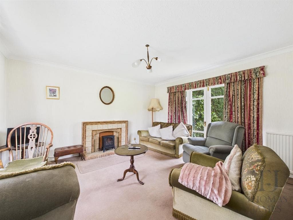 Brown Lane, Barton-In-Fabis, Nottingham - Image 3