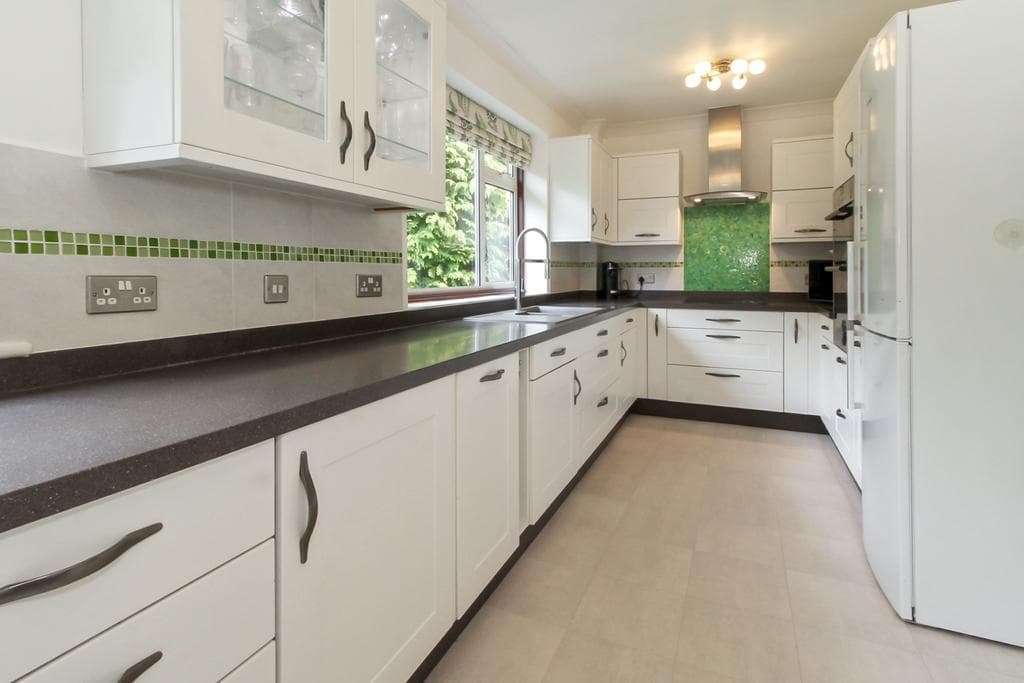 Warsash, Hampshire - Image 4
