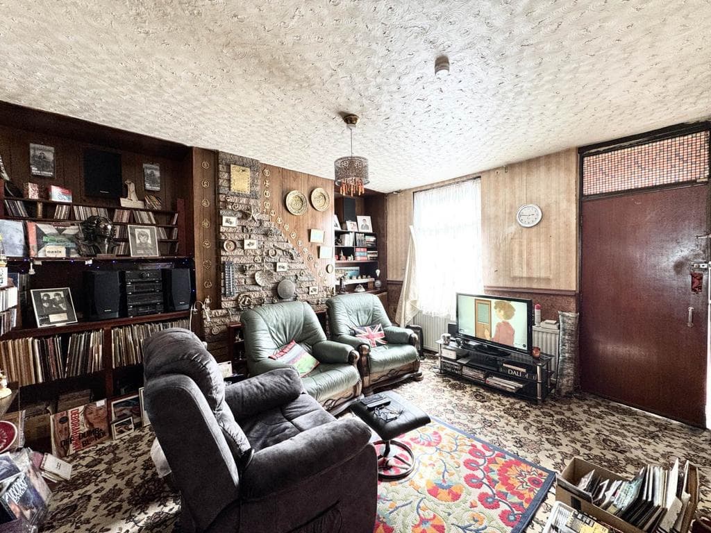 Derbyshire Hill Road, St Helens - Image 2